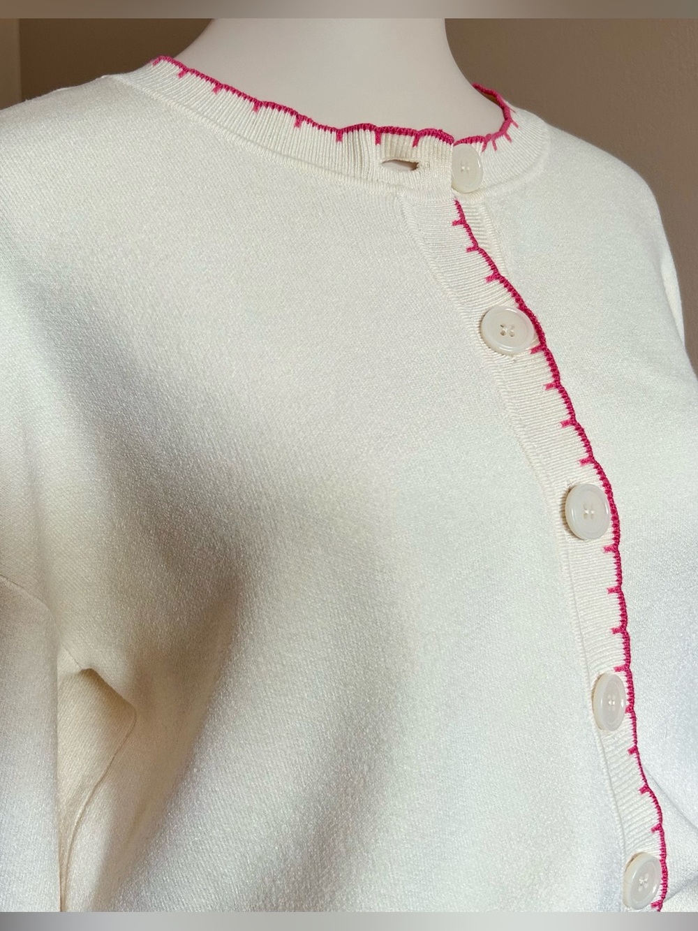 Willow & Wind Cream Cardigan w Pink Stitch Trim